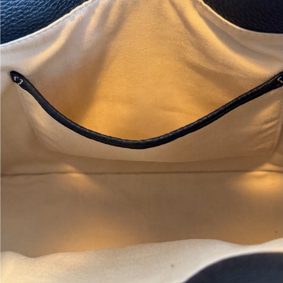 The Horse Mae Black Leather Bag - Picture 4 of 5